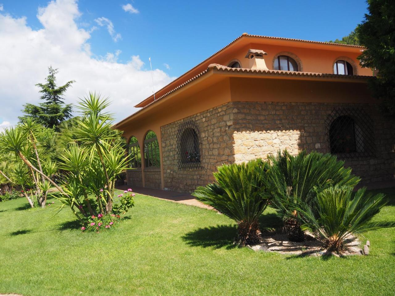 Agriturismo Il Drago Mirabella Imbaccari Exterior foto