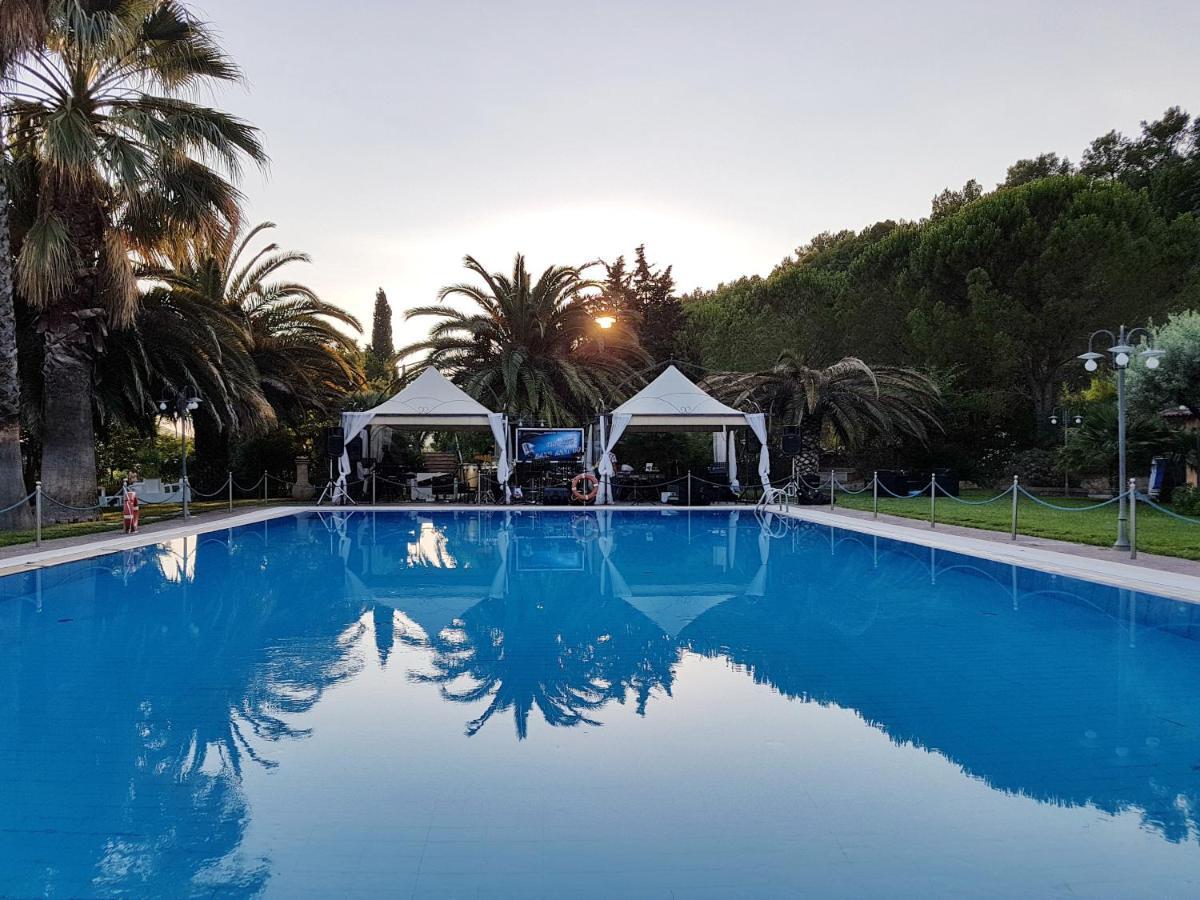 Agriturismo Il Drago Mirabella Imbaccari Exterior foto